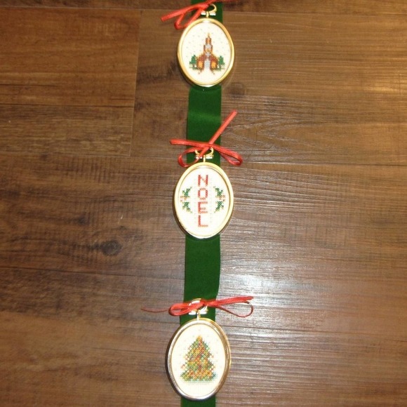 Christmas Ornaments Handmade, Embroidered, Lace & Crochet Decorations - Picture 7 of 9